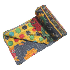Couette Kantha Gudari faite à la main, réversible, en coton imprimé, pour usage hôtelier indien, toutes saisons GD2266, vente en gros, fournisseur d'or, produit phare - Product Image 1