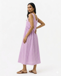 Vestido maxi de muselina a rayas con fruncido lateral Lila - Product Image 5