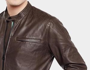 Blouson de motard vintage en cuir véritable pour homme, avec fermeture éclair, logo personnalisé, motif décoratif, long, pour l'hiver et le printemps, taille XL, finition soignée - Product Image 3