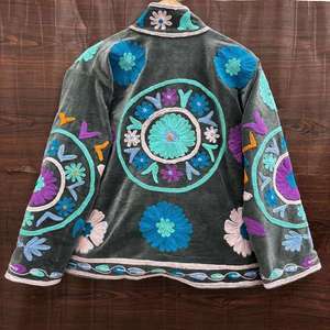 Veste en velours gris brodée de fleurs, faite à la main, style bohème, col montant, manches longues, vêtements d'extérieur pour femmes, automne - Product Image 5