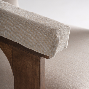 Fauteuil lounge moderne en teck massif, chaise d'appoint rembourrée, design à accoudoirs ouverts et courbés, coussin de qualité supérieure, mobilier de resort confortable - Product Image 5