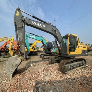 Puissante excavatrice sur chenilles Volvo EC 200D avec contrôle hydraulique fluide, performances moteur robustes et fonctionnement fiable, prête à l'emploi. - Product Image 6