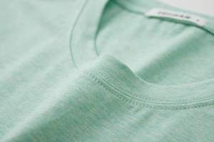 Camiseta Unisex de Alta Gama, 100% Algodón Tejido, Estilo Vintage, Lisa, Manga Corta, Corte Regular, Logotipo Personalizado, Anti-Pilling - Product Image 4