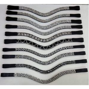 Equipo Ecuestre Premium: Brida de Cuero Vegetal para Caballo, Personalizable en Color y Forma, Bandas para la Frente, Fabricación de Equipo Ecuestre de Calidad - Product Image 1