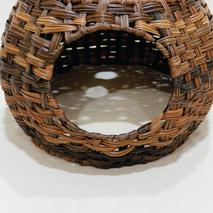 Wholesale Handwoven Eco-Friendly Water Hyacinth Cat Bed Cave with Soft Cushion for Cats - Product Image 5