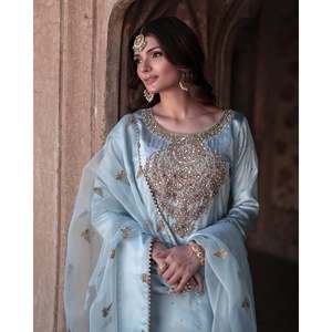 Hermoso conjunto Dupatta superior y elegante para mujer para fiestas - Product Image 4