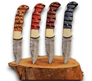 Couteau de camping pliant artisanal en acier Damas de qualité industrielle, pointe de rasoir, tranchant, manche en bois Pakka et laiton, OEM - Product Image 1