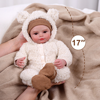 Poupées réalistes Babeside Farrah de 17 pouces, corps en vinyle et tissu, neutres en matière de genre, tenue en peluche beige, personnalisable