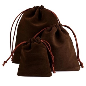 Sac cadeau en velours personnalisé, pochette à cordon réutilisable pour les cadeaux de mariage, les marques de luxe et les cadeaux promotionnels - Product Image 6