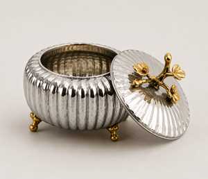 Stainless Steel Handmade Eco-Friendly Lightweight Carved Serving Bowl with Lid Decorative Dry Fruit Candy & Snack Party Use - Product Image 6