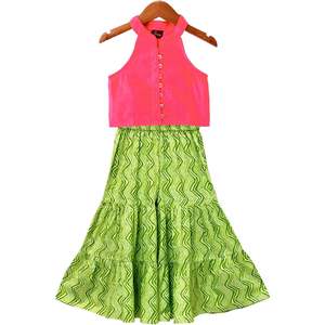 Ensemble Sharara de fête pour femme Twisha Xpressions, corail et vert citron, vêtements ethniques en Chanderi, robe sans manches décontractée et festive, longueur genou - Product Image 1