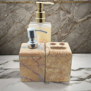 Ensemble d'accessoires de salle de bain en marbre de luxe fabriqués à la main d'Inde avec porte-brosse à dents et porte-savon idéal pour les maisons élégantes - Product Image 1