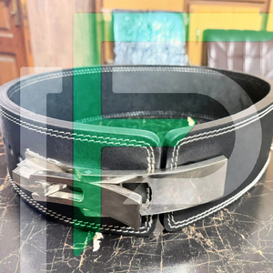 Cinturón de Levantamiento de Pesas de Cuero, Cinturón de Powerlifting Resistente para Sentadillas, Peso Muerto y Entrenamiento en Gimnasio - Product Image 1