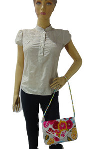 Pochette de soirée colorée faite à la main en satin brodée de perles florales avec chaînes, sac à bandoulière pour femme avec rabat - Product Image 3