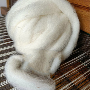 Vente en gros d'usine, laine de mouton 100% naturelle, épaisse et chaude, cardée - Product Image 1