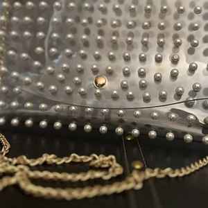 Bolso de mano de perlas para mujer, bandolera de lujo para fiesta, con cadena, a la moda, proveedor mayorista personalizado - Product Image 5