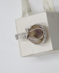 Pendentif en améthyste naturelle avec enroulement en fil de cuivre, bijoux en pierres précieuses faits à la main, taille libre, pendentif en cristal de guérison - Product Image 2