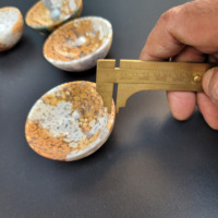 Handgesneden Cobra Jade Edelsteen Schaal Premium Kwaliteit Draagbaar Natuurlijke Liefdesstijl Huisdecoratie Meditatie Genezend Cadeau