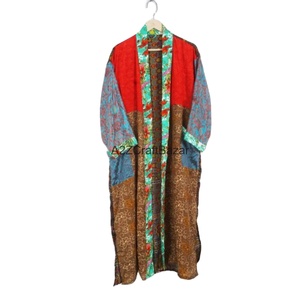 Kimono de Seda para Damas de Honor, con Cierre de Cordón, Cuello en V, Manga Larga, Tejido Suave y Transpirable, en Varios Colores - Product Image 1