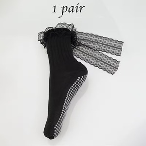 Chaussettes courtes pour femmes avec nœud en dentelle, semelle antidérapante à pois, en coton et fibre de bambou, style élégant, pour le quotidien au printemps - Product Image 4