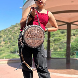 Nuevo estilo occidental, herramientas de mano talladas, bolso elegante, Bolso de piel de vaca, bolso cruzado, cantimplora, bolsos bohemios para mujer - Product Image 6