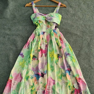 Robe longue élégante et sexy pour femme, à manches courtes, alliant parfaitement élégance, confort et style décontracté ou formel pour diverses occasions, en soie maxi. - Product Image 5