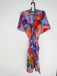 Vestido Kaftan de Algodón Indio Hecho a Mano con Estampado Floral, Traje de Playa Cómodo y Ligero para Mujer - Product Image 5