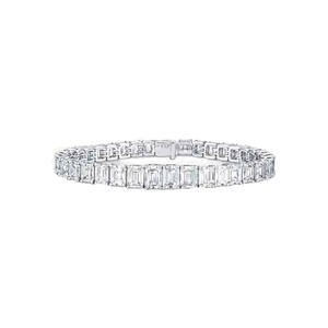 Bracelet tennis en or 18 carats avec diamants de laboratoire taille émeraude sertis sur une chaîne droite - Product Image 1
