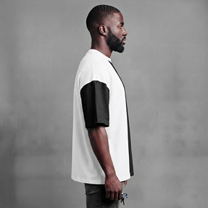 Ropa de moda relajada con corte holgado. Camisetas extragrandes para hombre con tela resistente y estilo relajado. Camisetas extragrandes para hombre. - Product Image 3