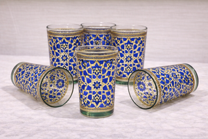 Vasos marroquíes con diseño floral, vasos Beldi marroquíes – Juego de 6 vasos de té dorados. - Product Image 2