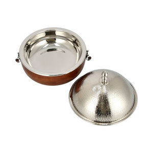 Plat de service rond en bois avec couvercle doré, design traditionnel de luxe, couleur unie, finition polie, pour les fêtes - Product Image 6