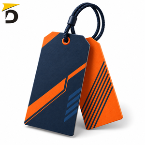 Étiquettes suspendues personnalisées : conception sur mesure, papier durable et impression professionnelle pour vêtements, cadeaux et emballages de détail - Product Image 4