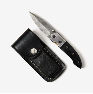 Cuchillo Plegable de Acero de Damasco Hecho a Mano, Cuchillo de Bolsillo Personalizado con Mango de Madera para Uso Táctico al Aire Libre, Suministro al por Mayor - Product Image 1
