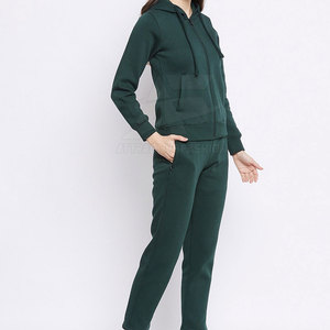 Survêtement pour femme style minimaliste en tissu léger à grammage élevé, confortable et tendance - Product Image 3