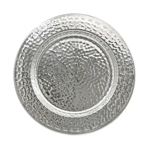 Assiette de présentation ronde en métal élégante pour des tables de banquet, des événements de restauration et des dîners raffinés. - Product Image 4
