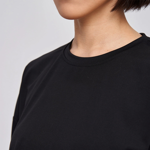 Ensemble deux pièces décontracté pour femme, été, uni, coupe classique, 100 % coton, haut court à manches courtes et col rond, et short, écologique et respirant - Product Image 5