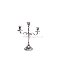 Candélabre en métal pour pièce maîtresse de mariage gothique ou décoration intérieure rustique moderne ambiance aux chandelles - Product Image 4