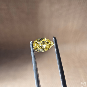 Diamant de laboratoire jaune taille poire 0,24 carat, pierre libre pour la fabrication de bagues, pendentifs et bijoux fins - Product Image 1