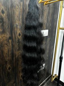 Extensions de cheveux humains bruts Remy péruviens, lisses et soyeux, cuticules alignées, texture naturelle, qualité professionnelle pour salon. - Product Image 3