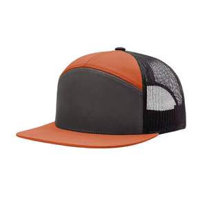 Gorra Trucker Negra y Naranja de Ala Plana con Logotipo Personalizado, Gorra de Malla de 7 Paneles de Alta Calidad con Cierre Snapback para Moda Urbana - Product Image 1