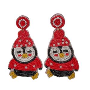 Boucles d'oreilles pendantes en perles brodées à la main de qualité supérieure au design cactus, élégantes et tendance, unisexes, nouveau design de bijoux, Hiba Enterprises - Product Image 4