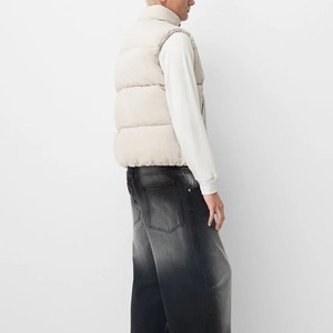 Chaleco Acolchado Beige para Hombre, Cuello Alto, Cierre de Cremallera, Cortavientos, Ropa de Invierno Informal, Relleno de Poliéster, Largo Regular, ODM - Product Image 4