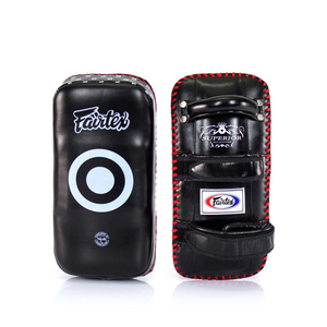 Pads de frappe incurvés professionnels Fairtex Black Standard en cuir véritable pour entraînement adulte MMA Muay Thai, cible de frappe - Product Image 4