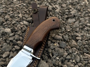 Couteau de randonnée à lame fixe robuste pour le camping, la pêche, la randonnée et le bushcraft - Product Image 2