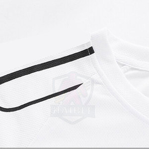 ชุดเสื้อยืดและกางเกงขาสั้นผู้ชายแบบสองชิ้นขายดีที่สุด พร้อมโลโก้สั่งทำพิเศษ เอวยางยืด ความยาวระดับเข่า คุณภาพสูง เหมาะสำหรับใส่ในช่วงฤดูร้อน - Product Image 4