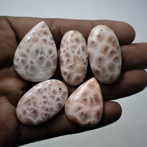 2025 Lâche Belle Thomsonite Rose Cabochon Pierre À La Main Ovale Coupe Gemme Perceuse Thomsonite Grossiste En Gros Lot - Product Image 1