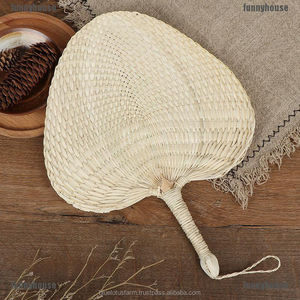 Éventail fait main à la mode en feuille de palmier et éventails à main vintage traditionnels pour souvenir, décoration-LOTUS BLEU du Vietnam - Product Image 3