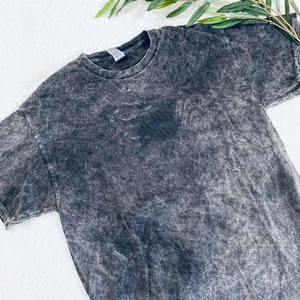 Camiseta Corta de Alta Calidad para Hombre, 100% Algodón, Lavado Ácido, Corte Regular, Transpirable, 220g, con Logotipo Personalizado, Estampado por Transferencia de Calor - Product Image 3