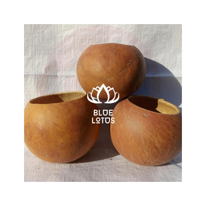 Bol en calebasse de qualité supérieure, fait main, vaisselle en coquille de calebasse pour le service alimentaire et la décoration intérieure, pour les acheteurs B2B mondiaux - Product Image 1