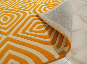 Tapis en laine faits main, tuftés à la main, motif rayé jaune et bleu, taille et couleur personnalisables pour la maison, le bureau ou le salon. - Product Image 4